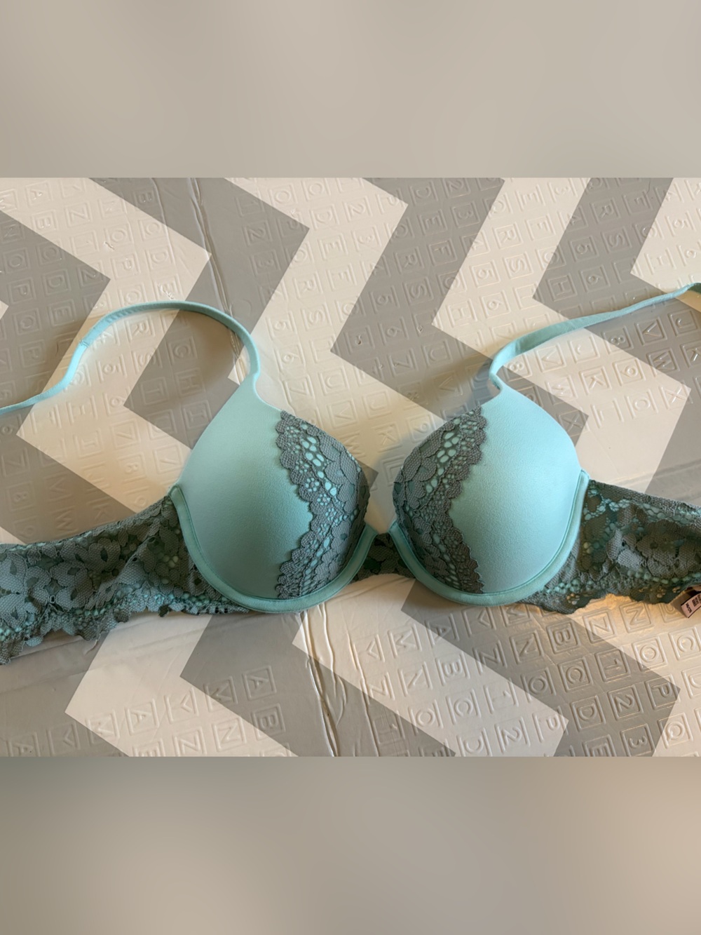 Victoria's Secret Mint Green Lace Push-Up Bra